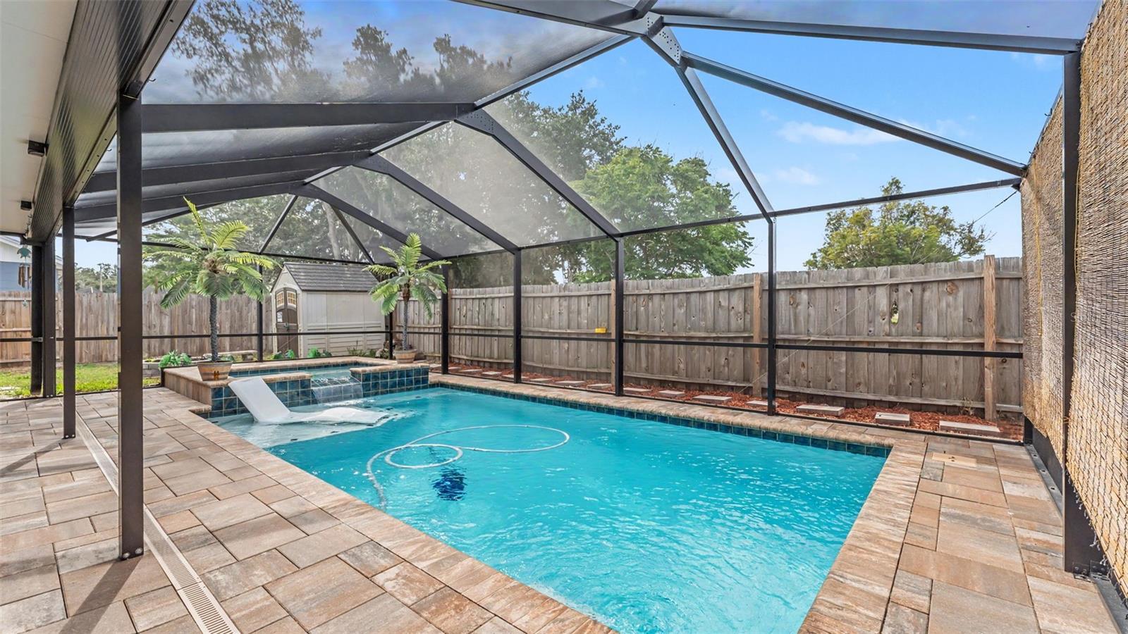 QUEENS COVE PH 02 - Residential