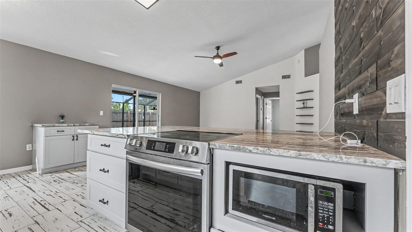QUEENS COVE PH 02 - Residential