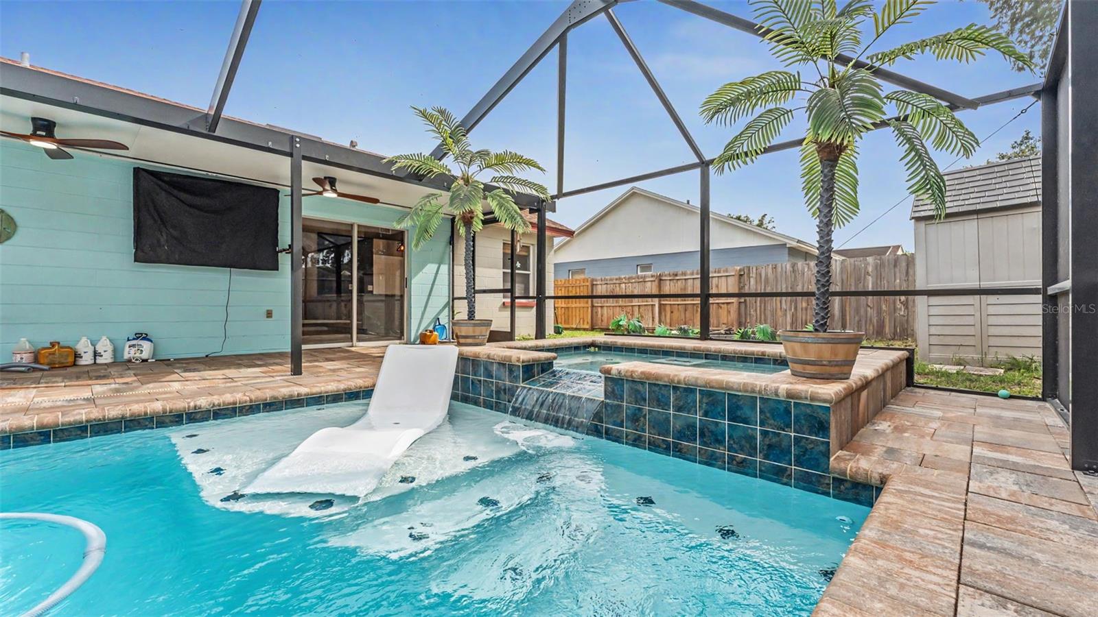 QUEENS COVE PH 02 - Residential