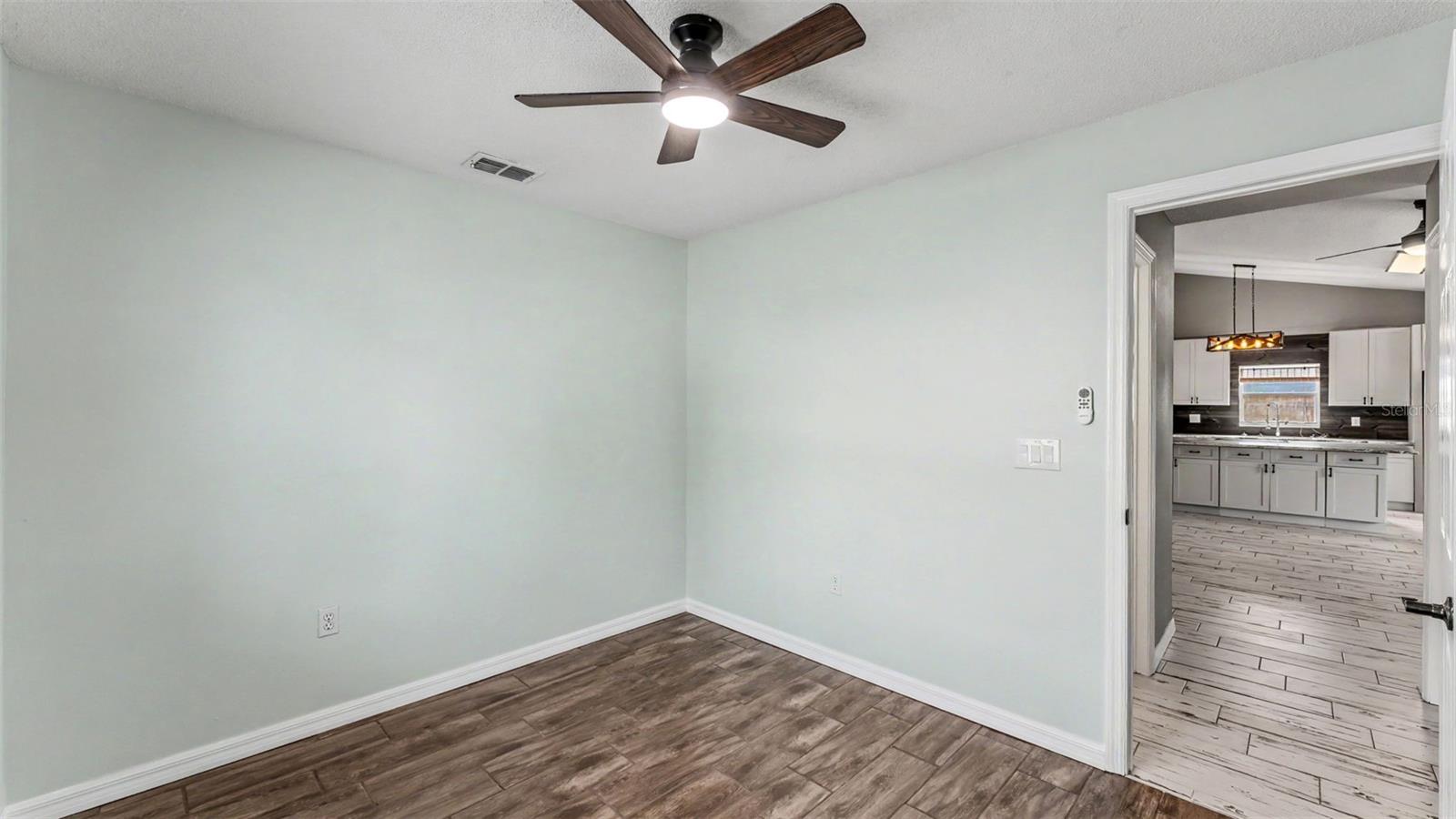 QUEENS COVE PH 02 - Residential