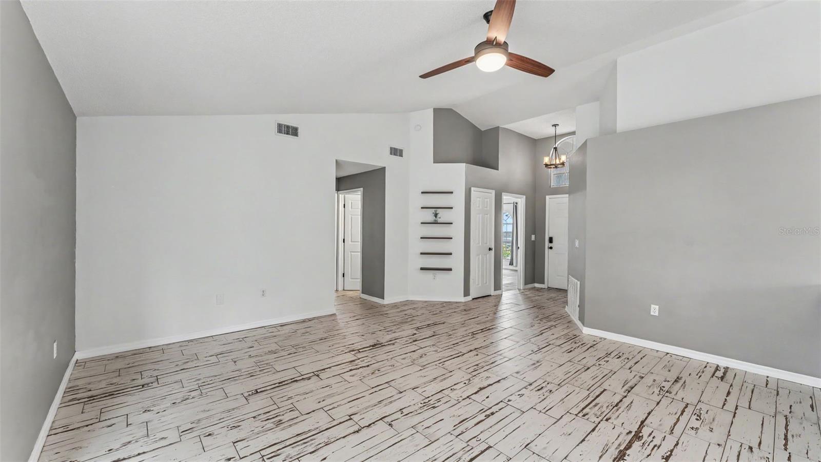 QUEENS COVE PH 02 - Residential