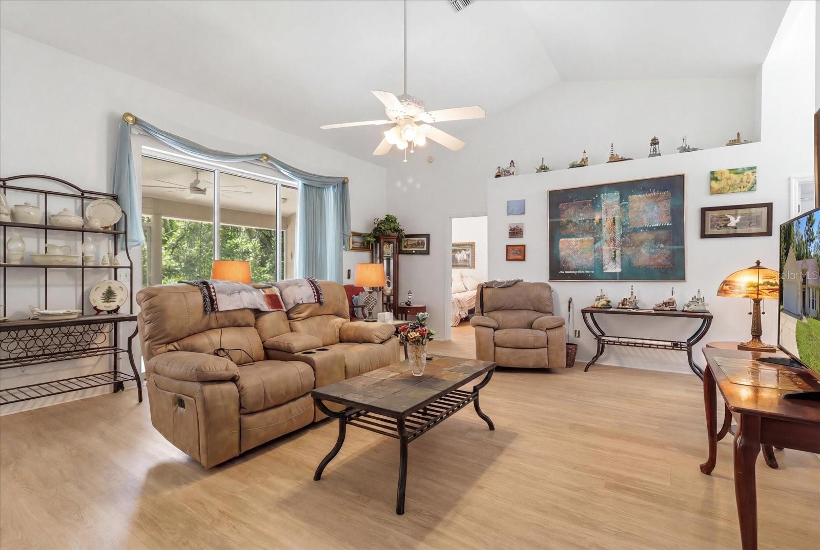 RAINBOW SPGS 05 REP - Residential