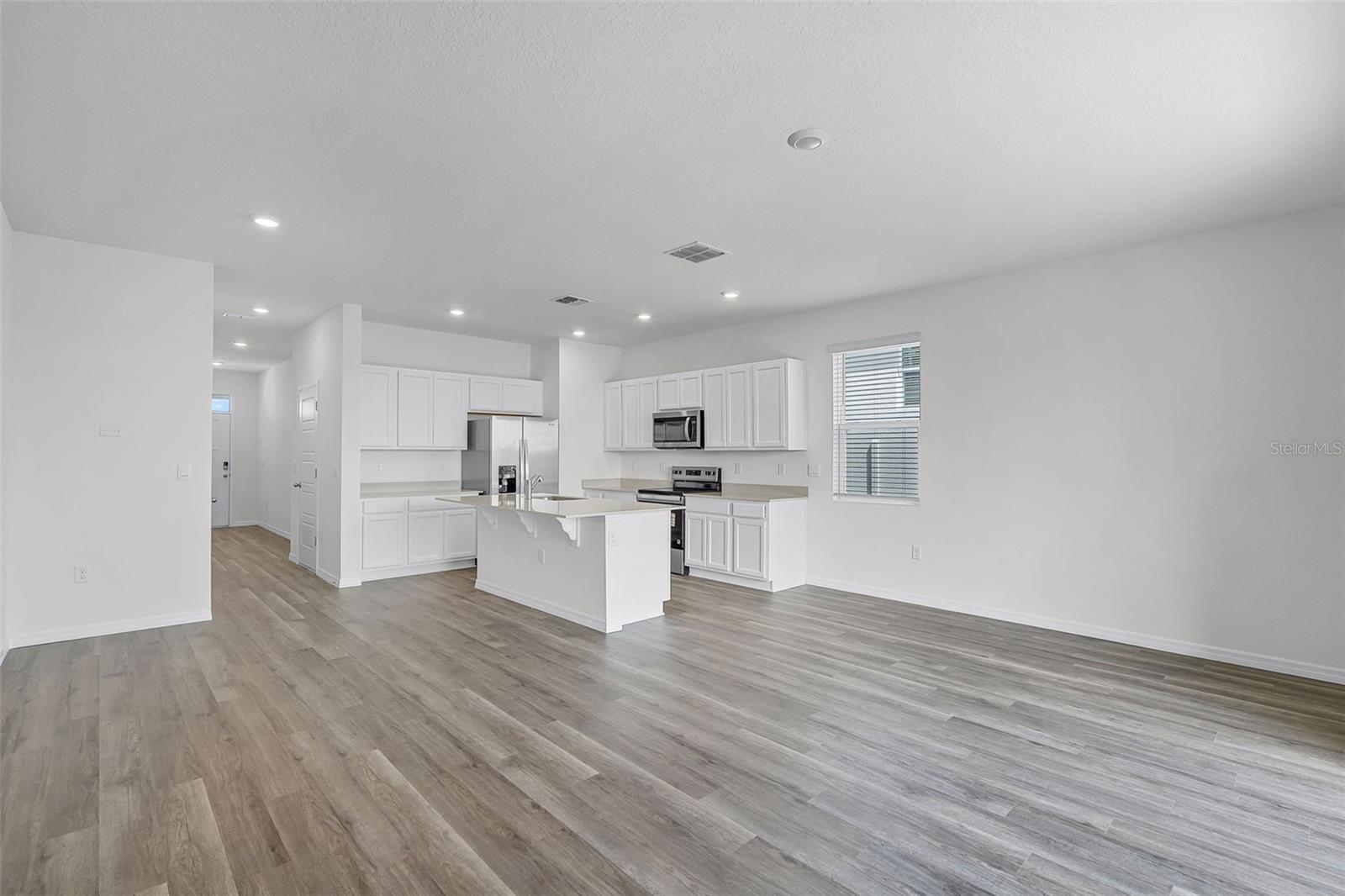 HARMONY ON LAKE ELOISE - Residential