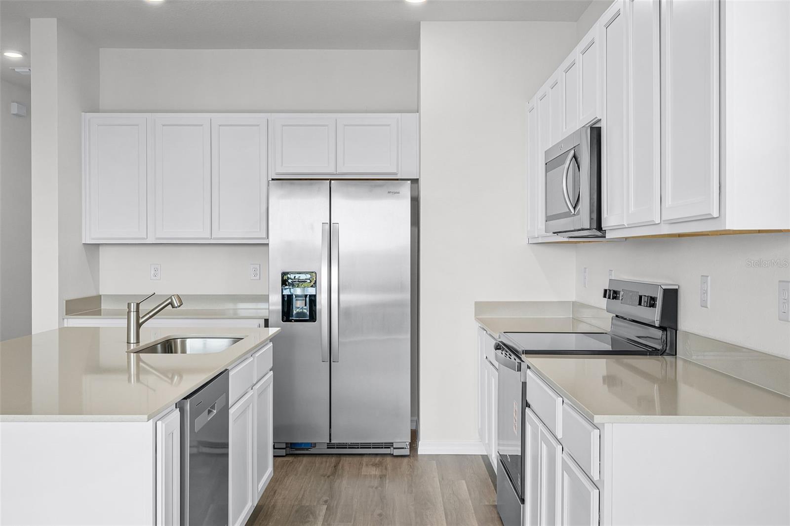 HARMONY ON LAKE ELOISE - Residential