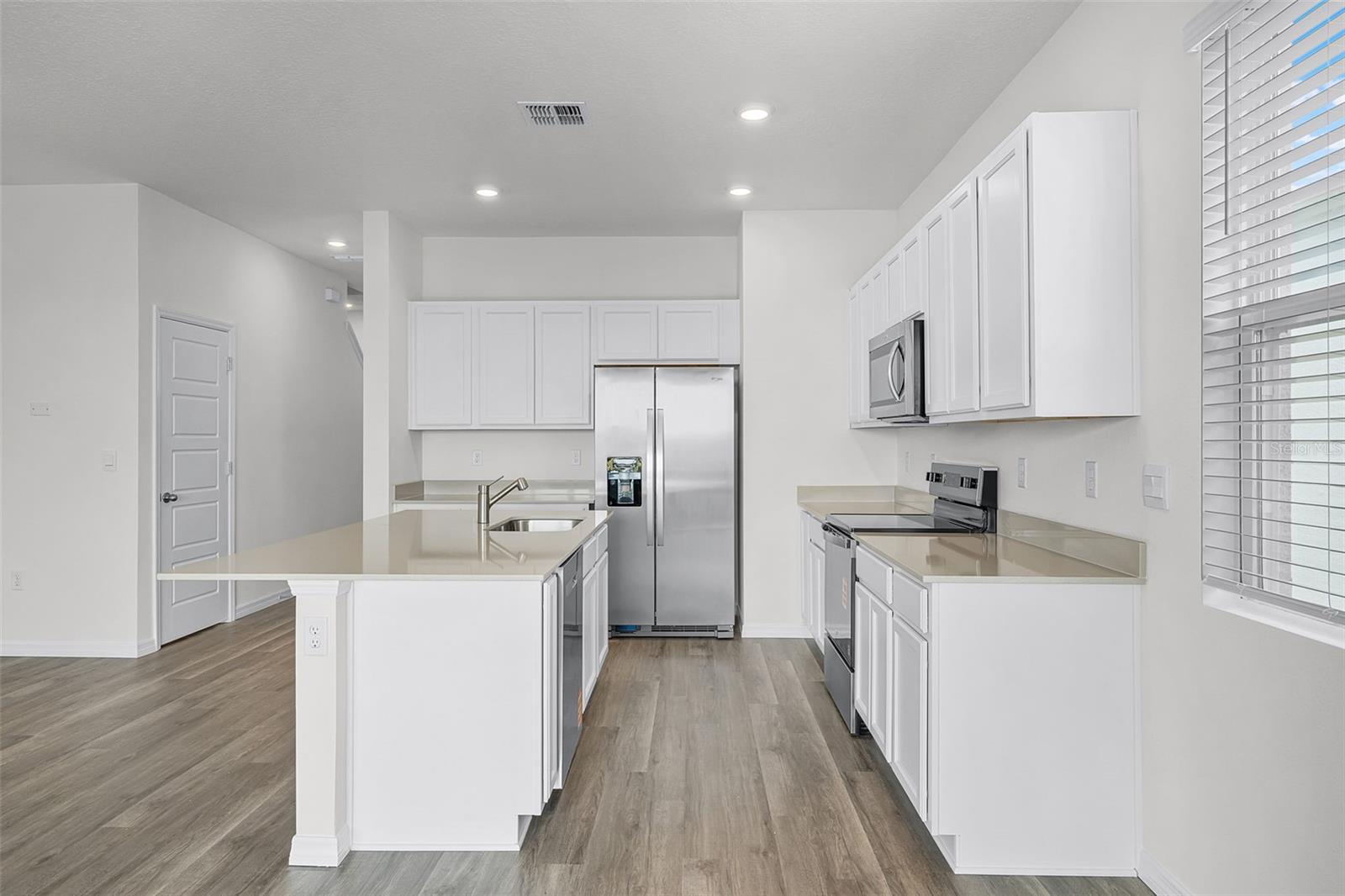HARMONY ON LAKE ELOISE - Residential