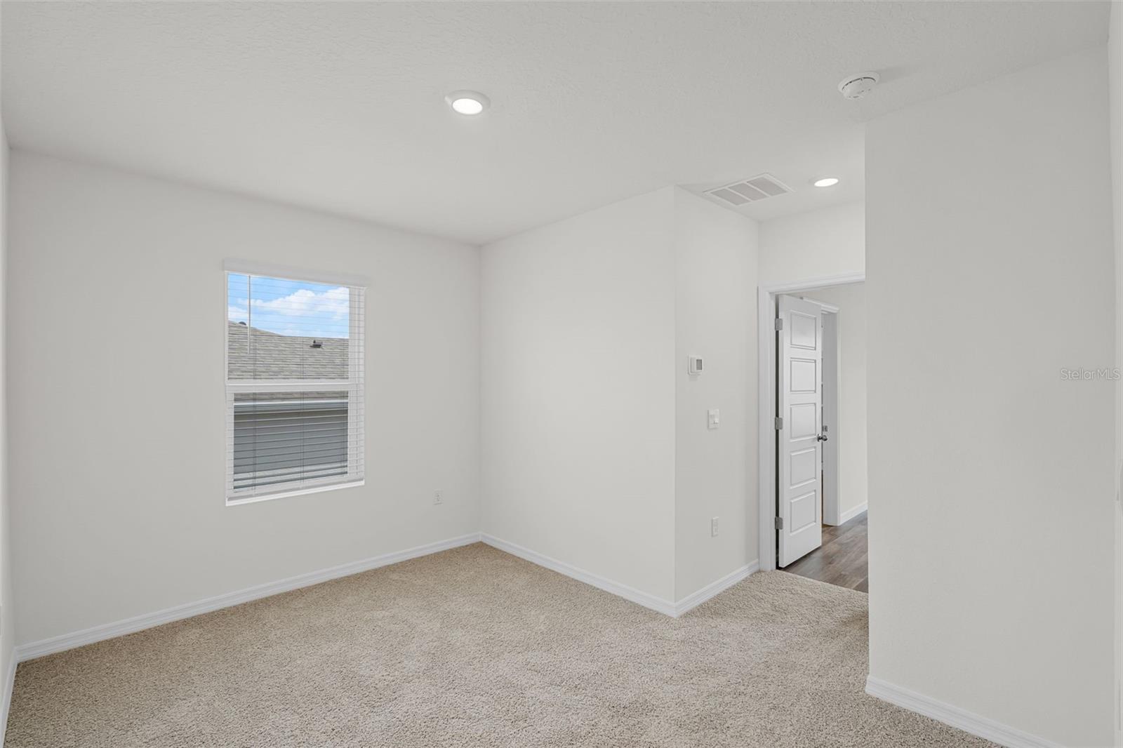 HARMONY ON LAKE ELOISE - Residential