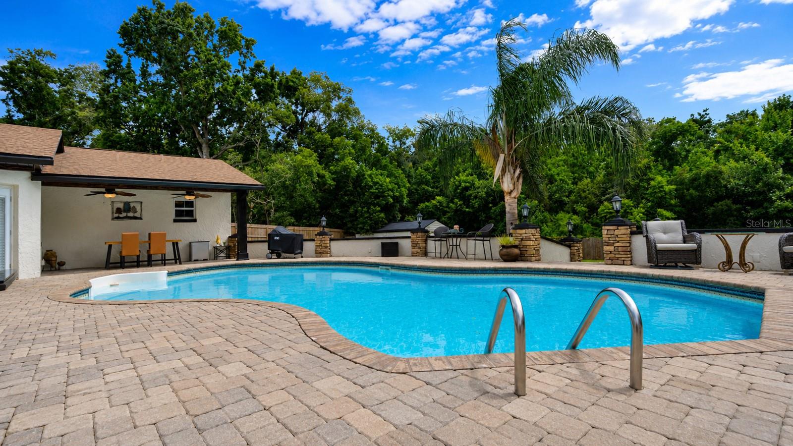 LAKE SEARCY SHORES - Residential