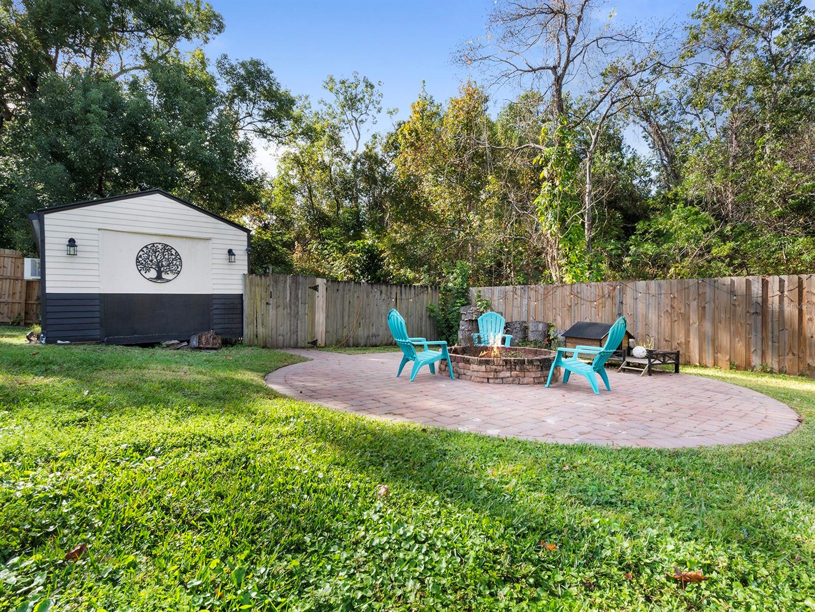 LAKE SEARCY SHORES - Residential