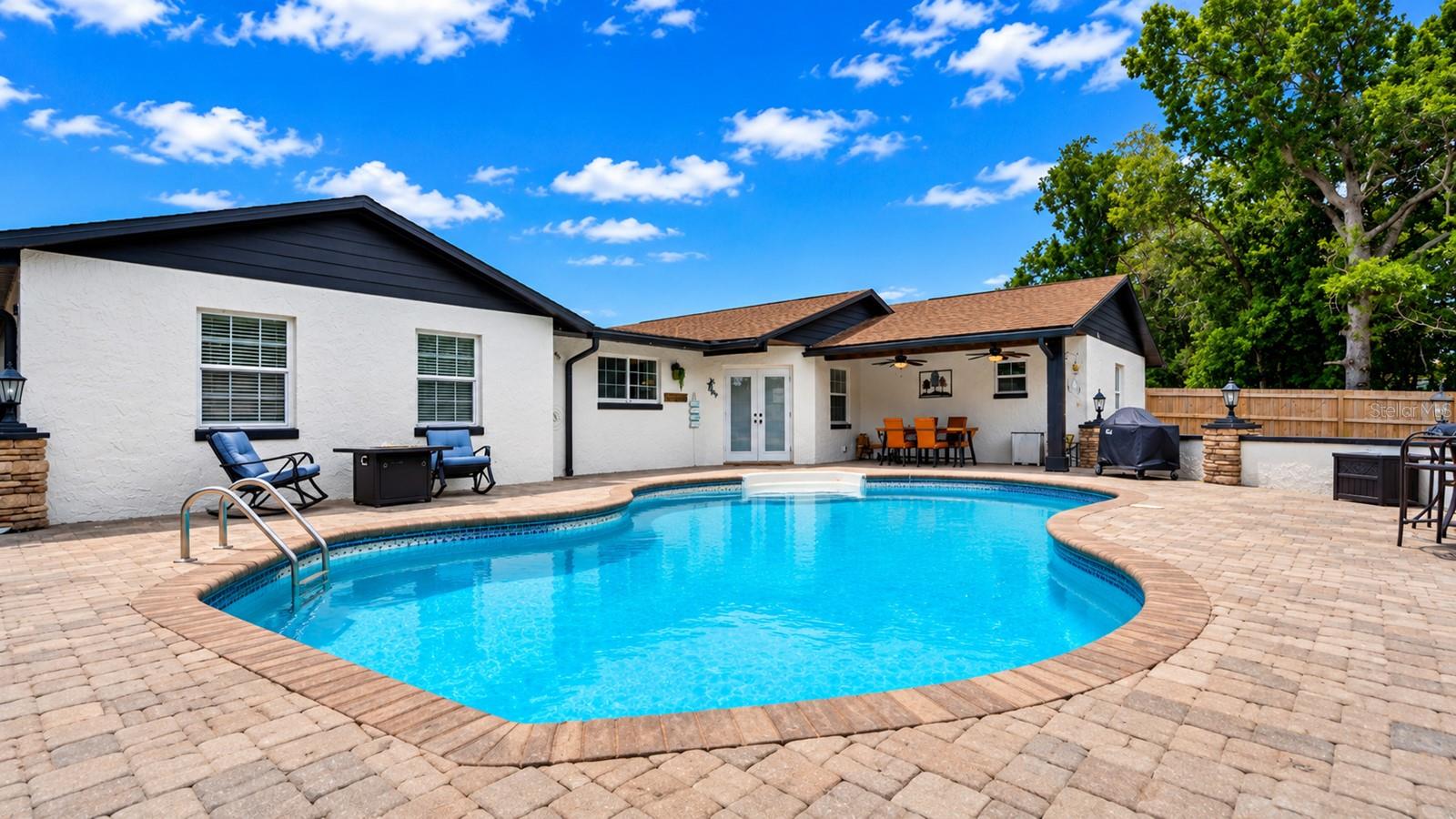 LAKE SEARCY SHORES - Residential