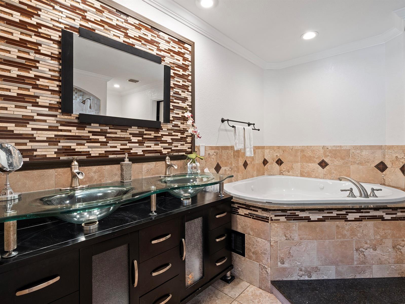 LAKE SEARCY SHORES - Residential