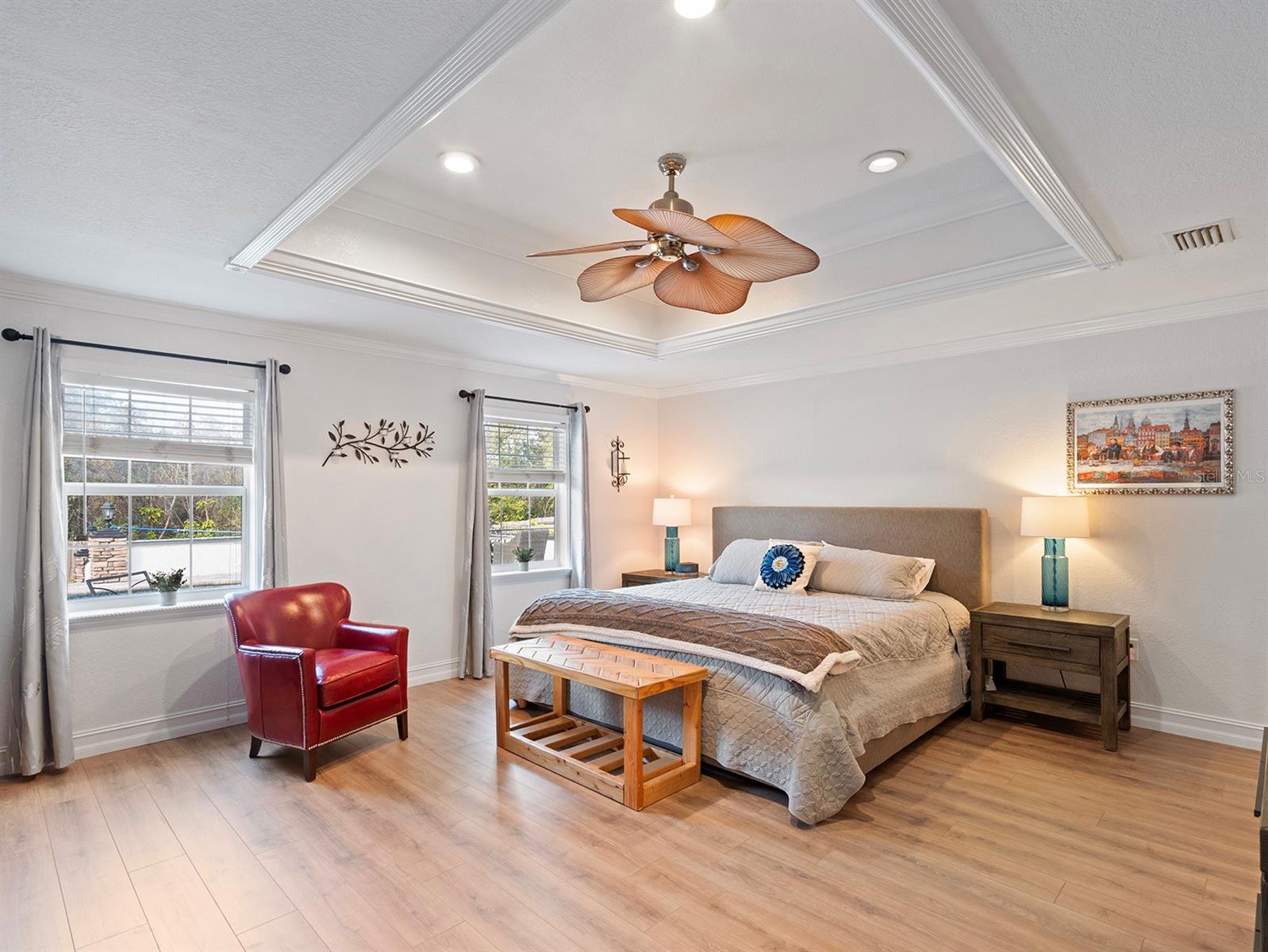 LAKE SEARCY SHORES - Residential