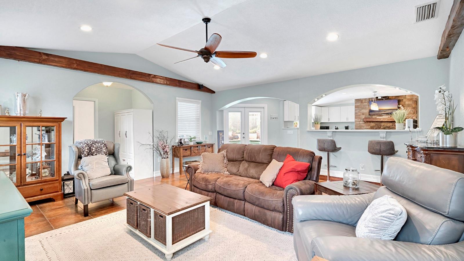 LAKE SEARCY SHORES - Residential
