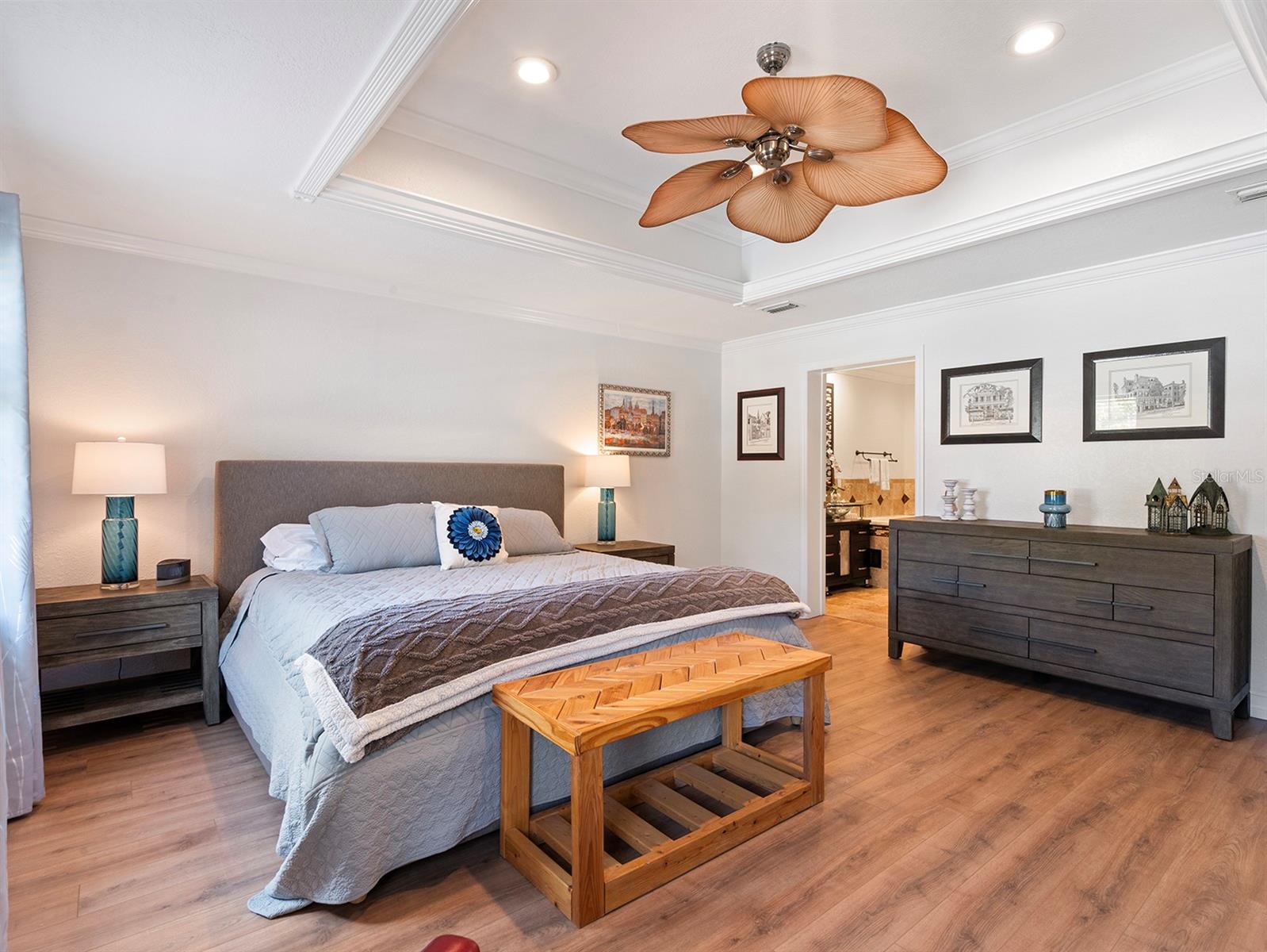LAKE SEARCY SHORES - Residential