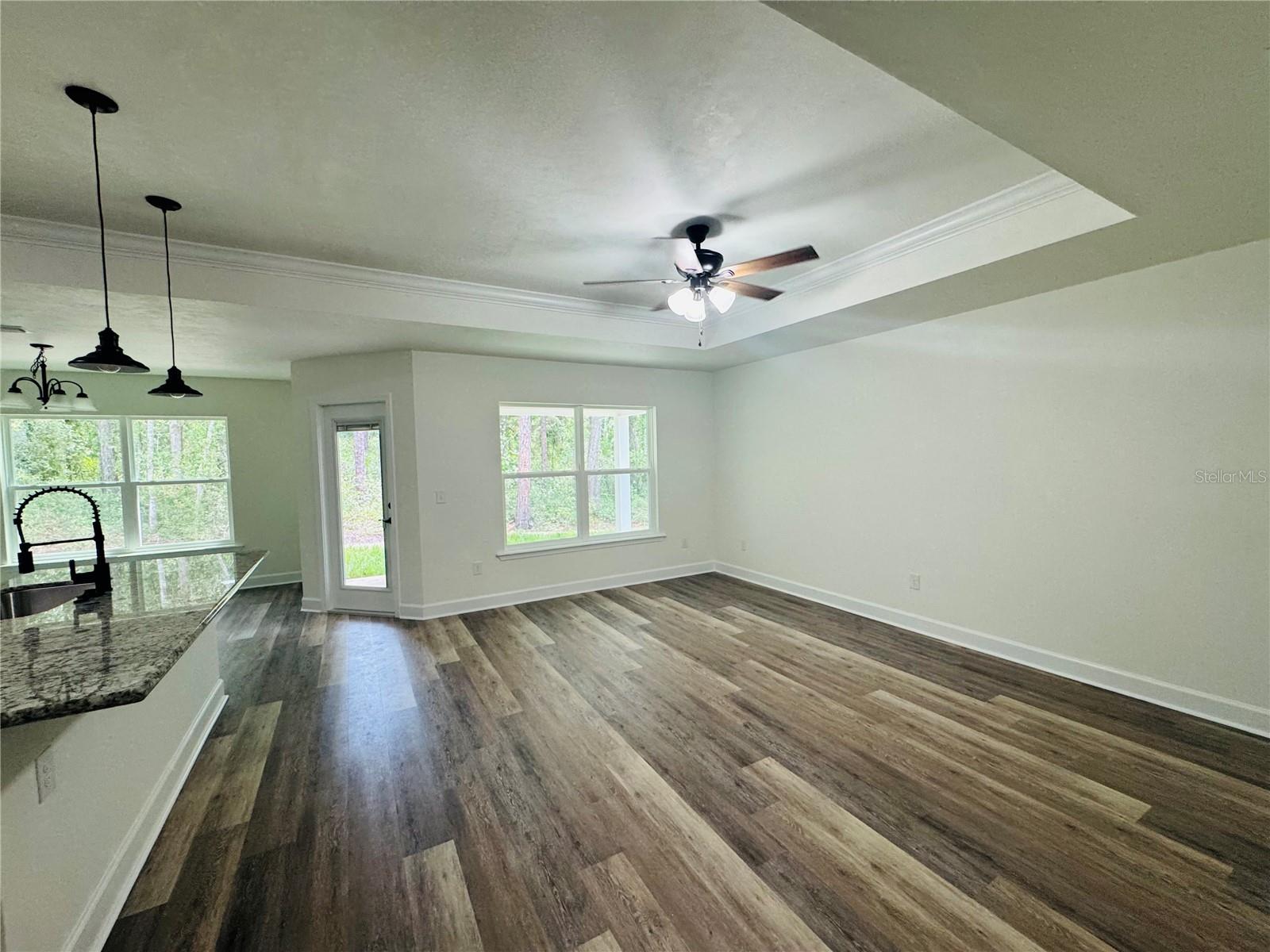 UNIVERSITY ESTATES - Residential