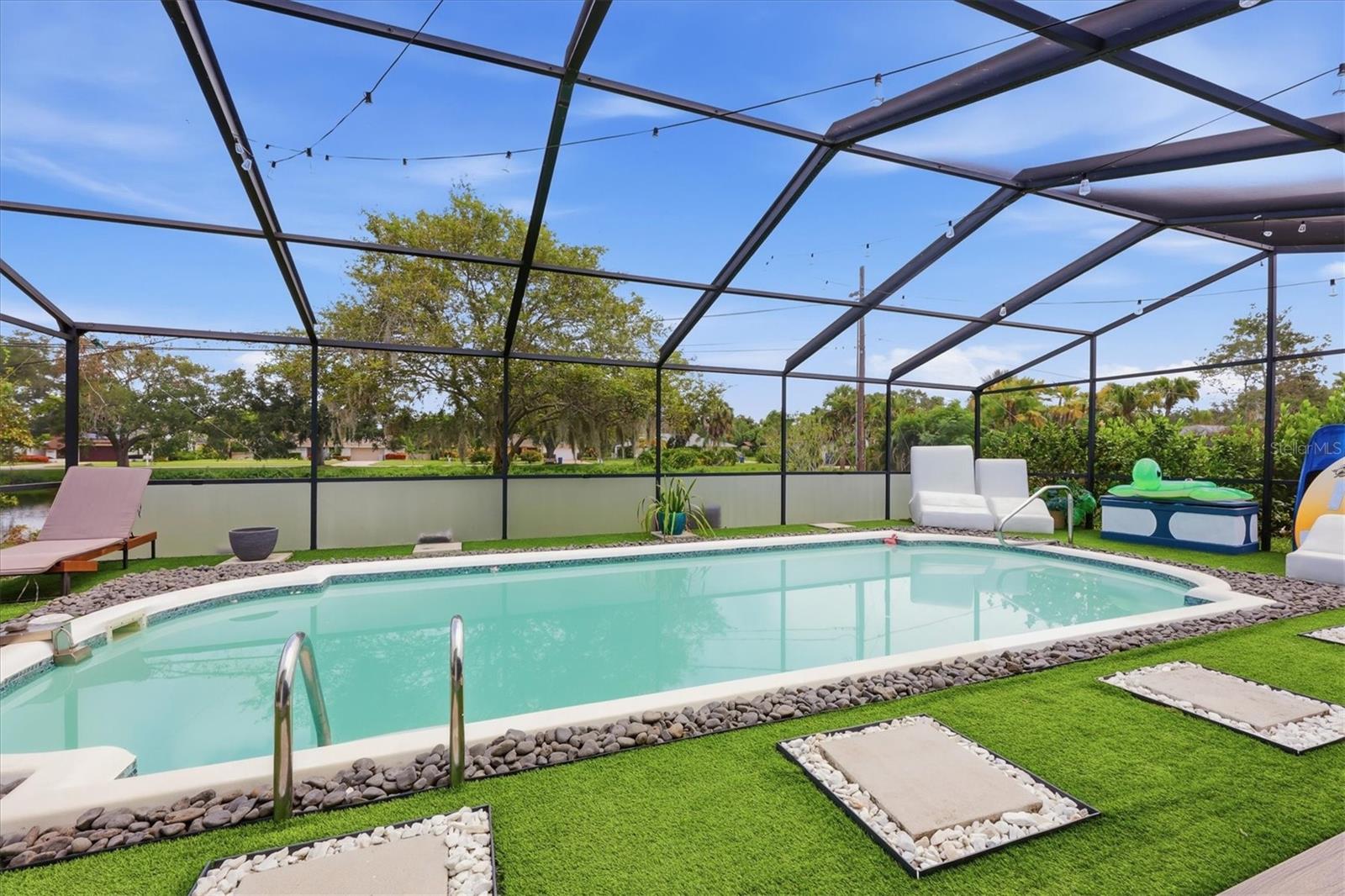 BENEVA PARK - Residential
