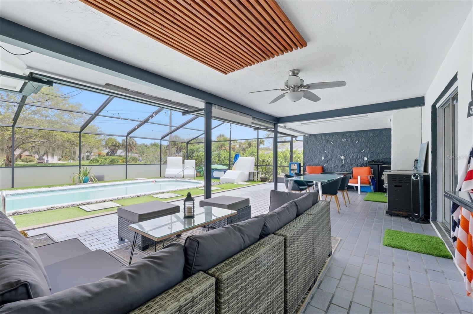 BENEVA PARK - Residential