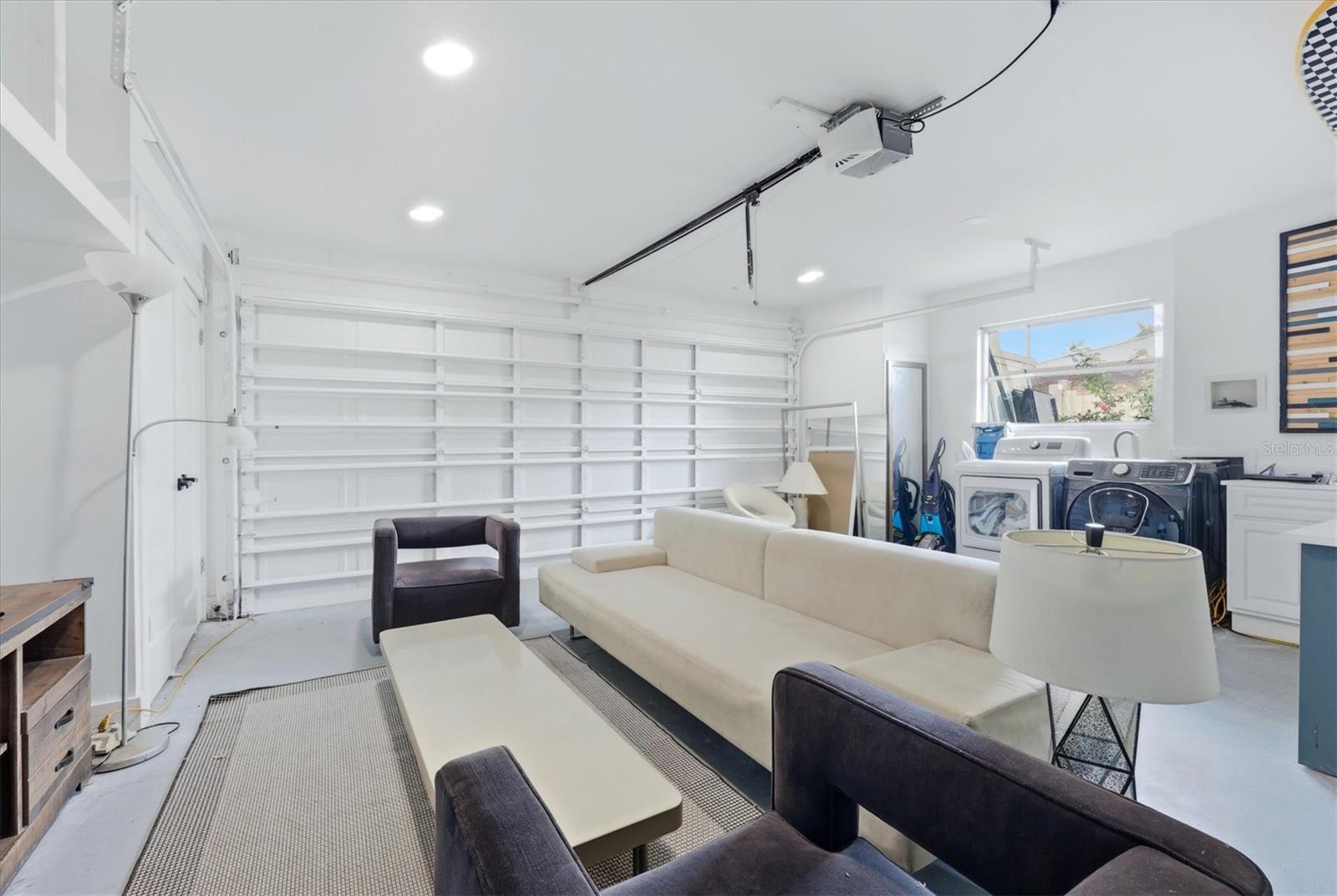 BENEVA PARK - Residential
