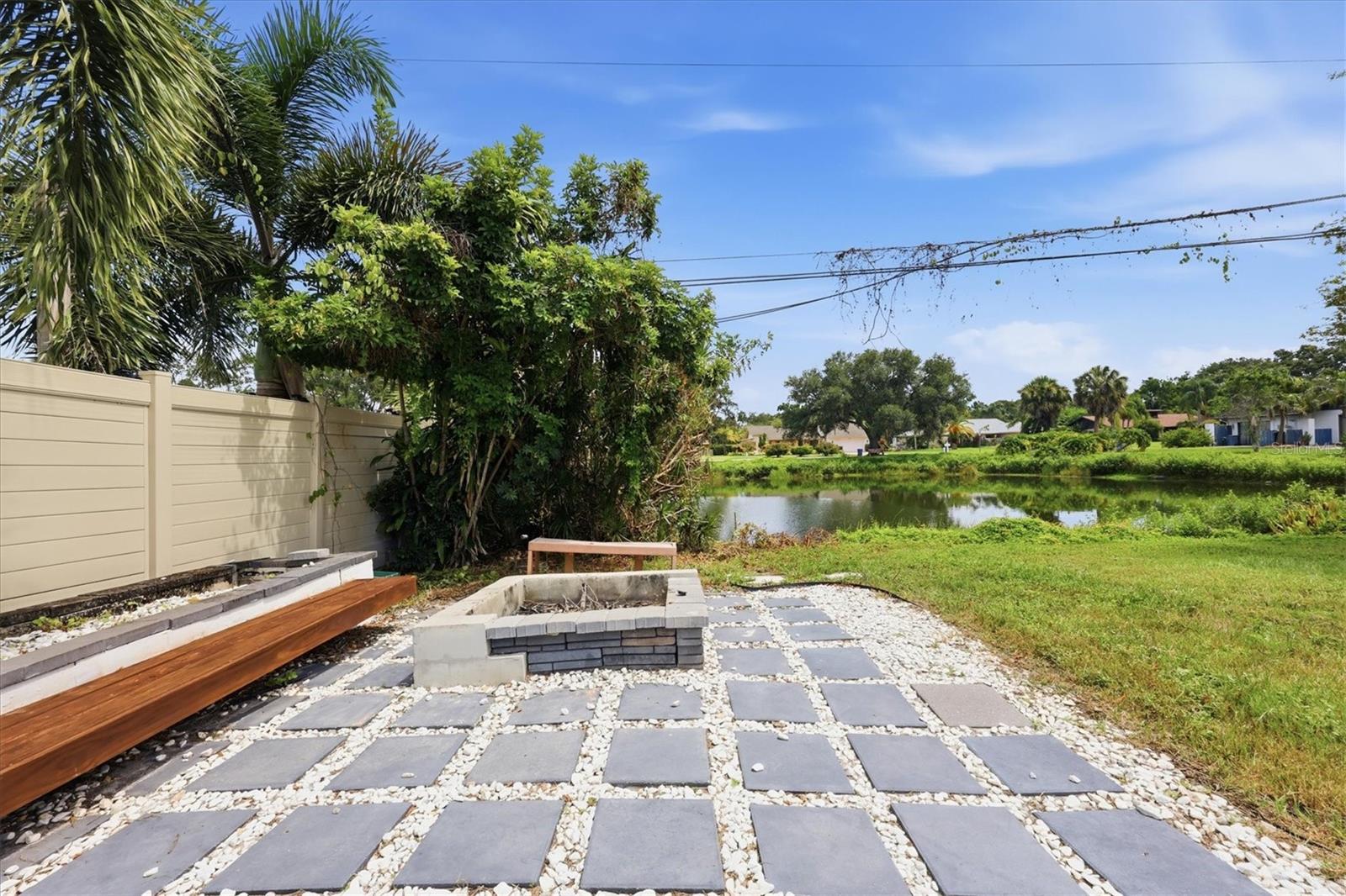 BENEVA PARK - Residential