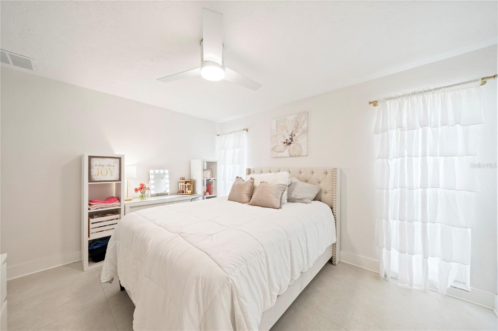 VENETIAN ISLES - Residential
