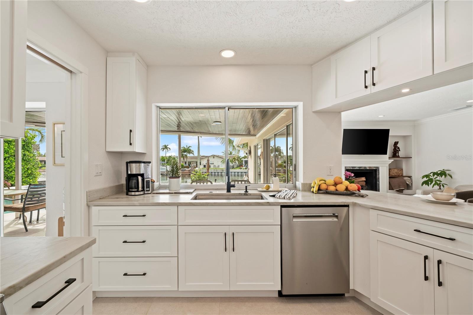 VENETIAN ISLES - Residential