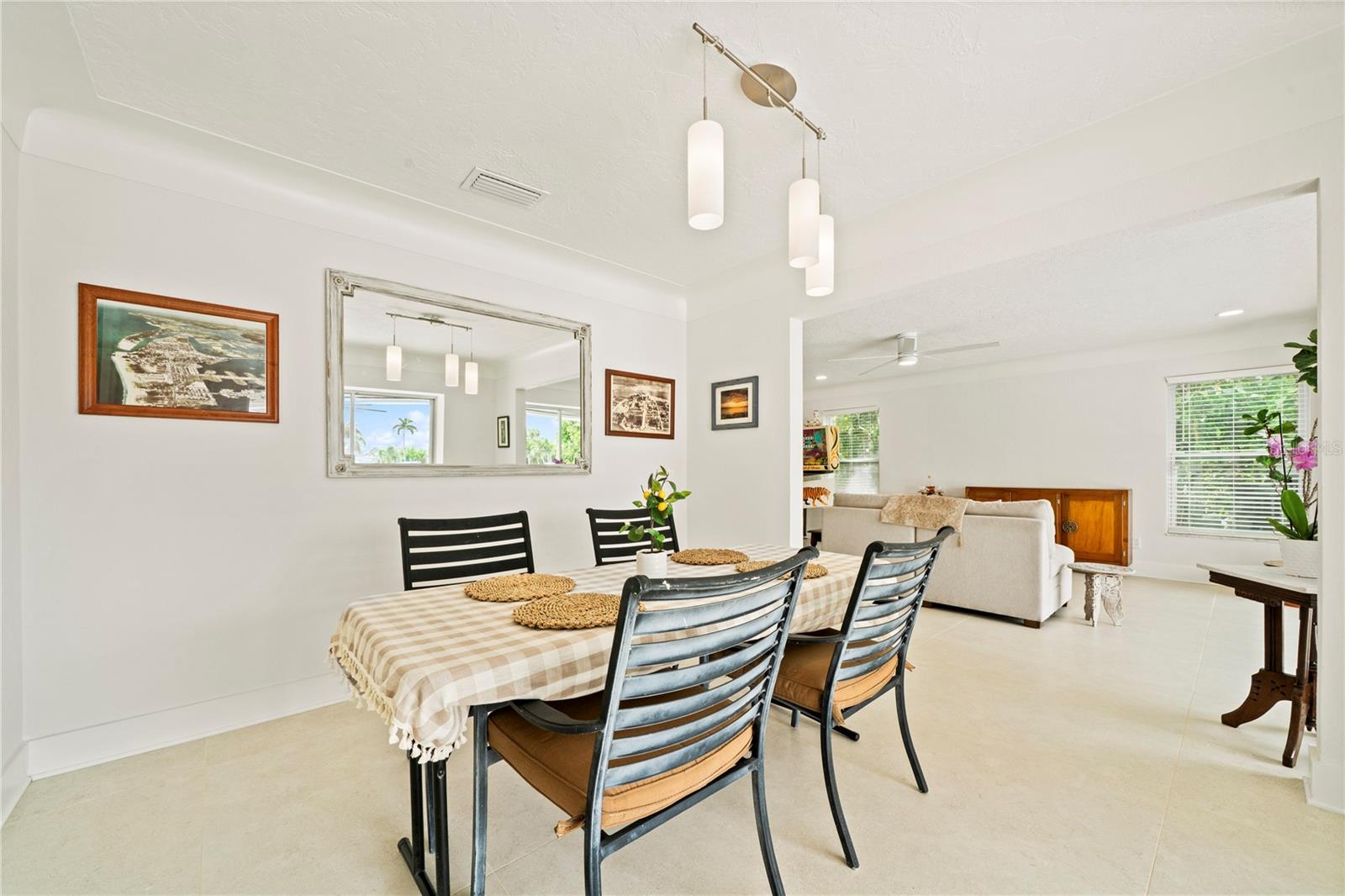 VENETIAN ISLES - Residential