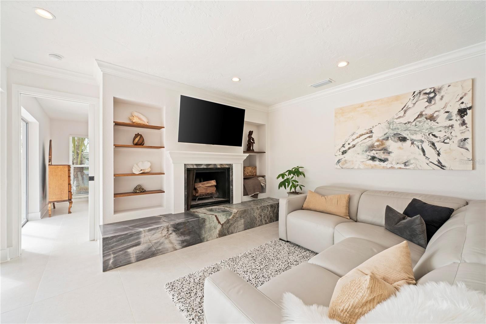 VENETIAN ISLES - Residential