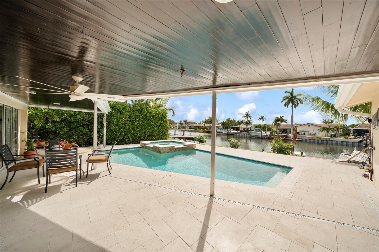 VENETIAN ISLES - Residential