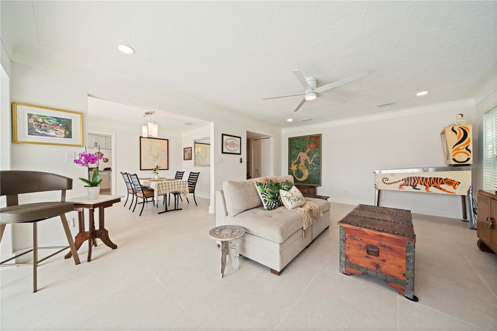 VENETIAN ISLES - Residential