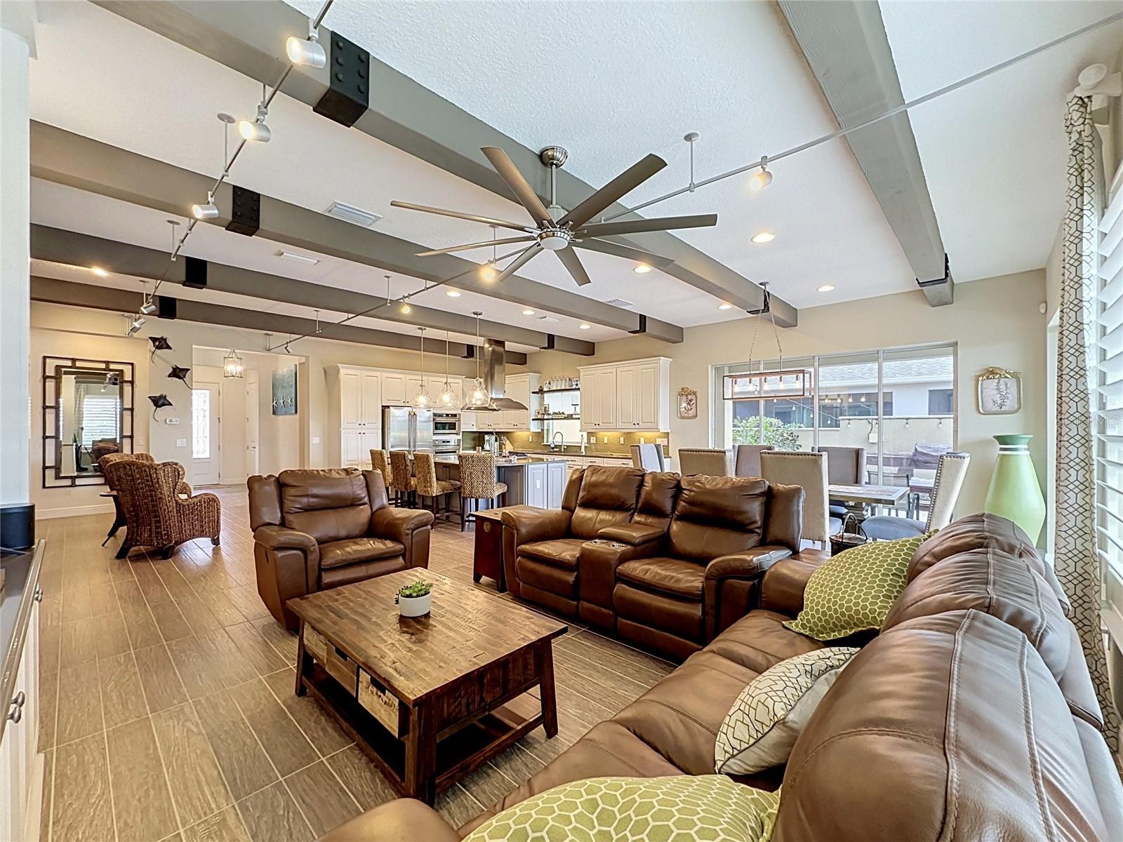 CASCADES OF GROVELAND (TRILOGY) - Residential