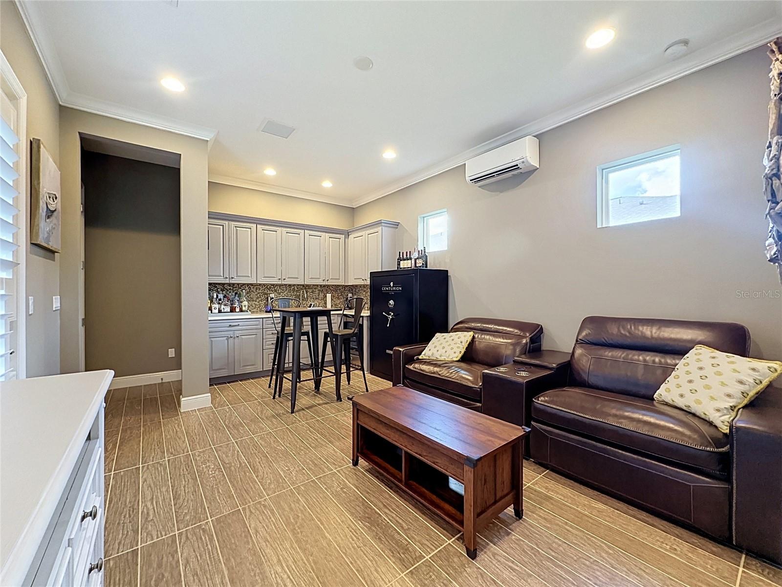 CASCADES OF GROVELAND (TRILOGY) - Residential