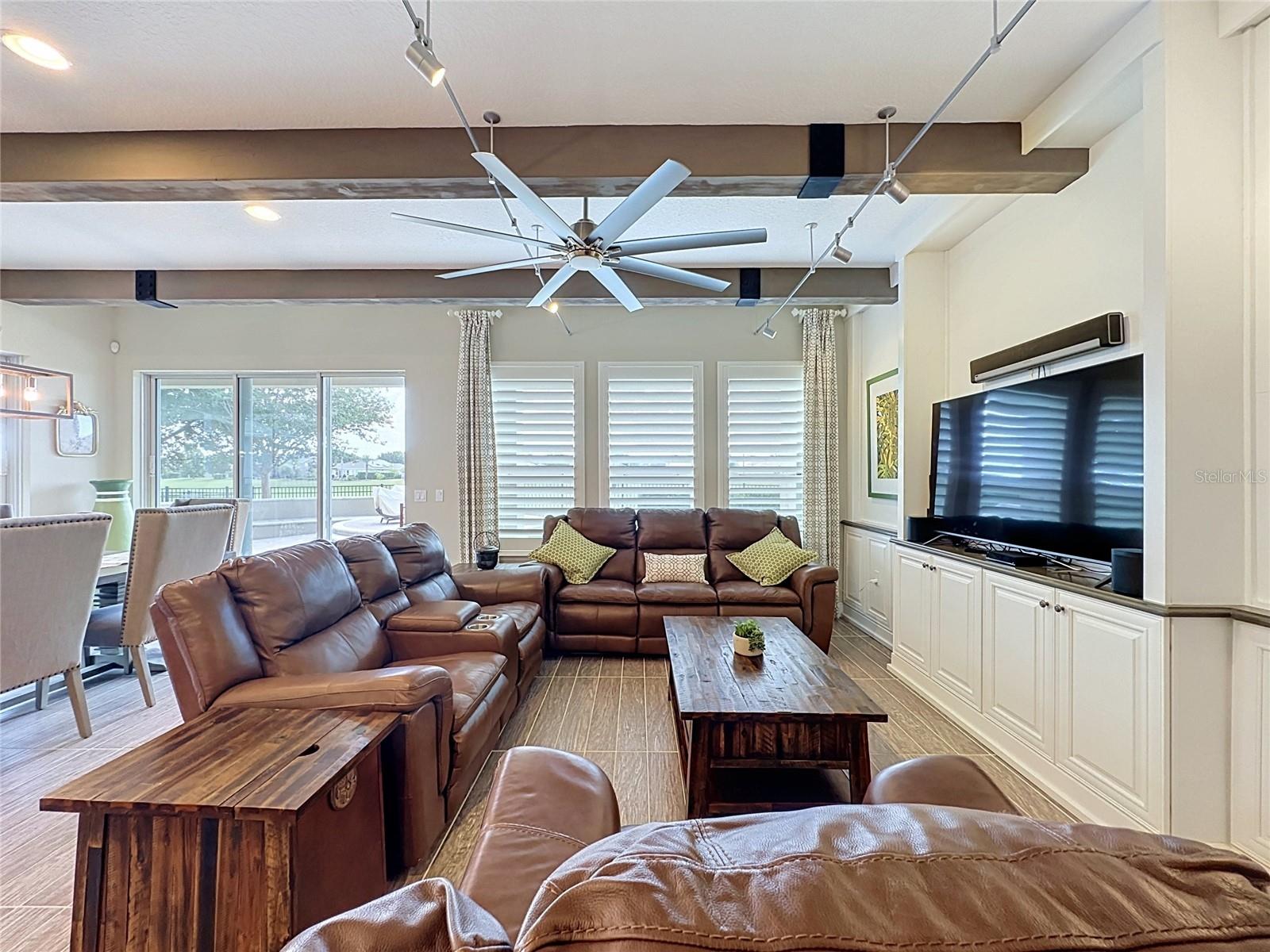 CASCADES OF GROVELAND (TRILOGY) - Residential