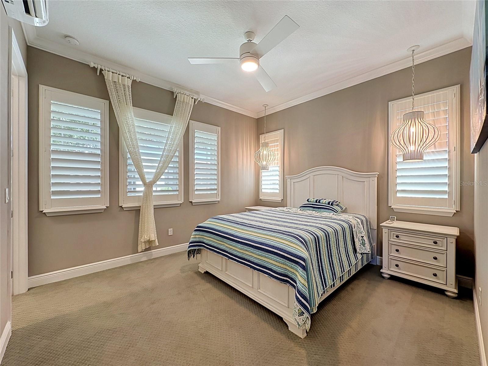 CASCADES OF GROVELAND (TRILOGY) - Residential