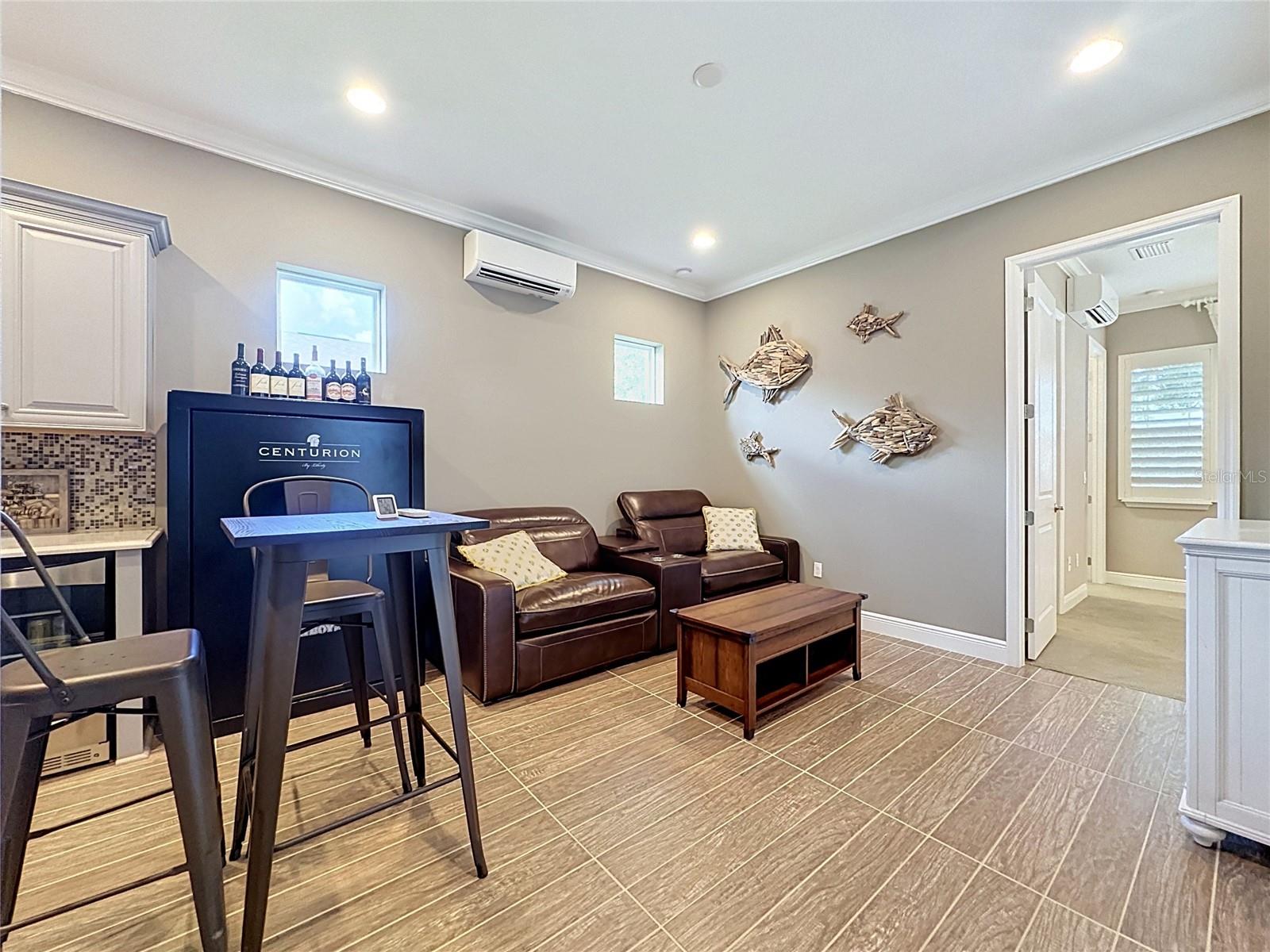 CASCADES OF GROVELAND (TRILOGY) - Residential