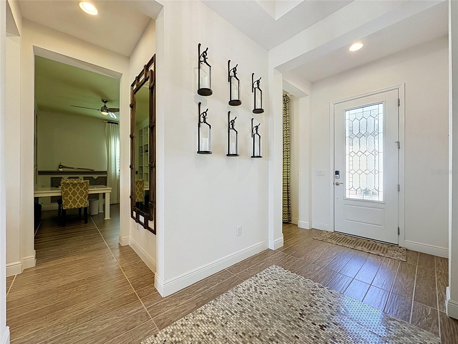 CASCADES OF GROVELAND (TRILOGY) - Residential
