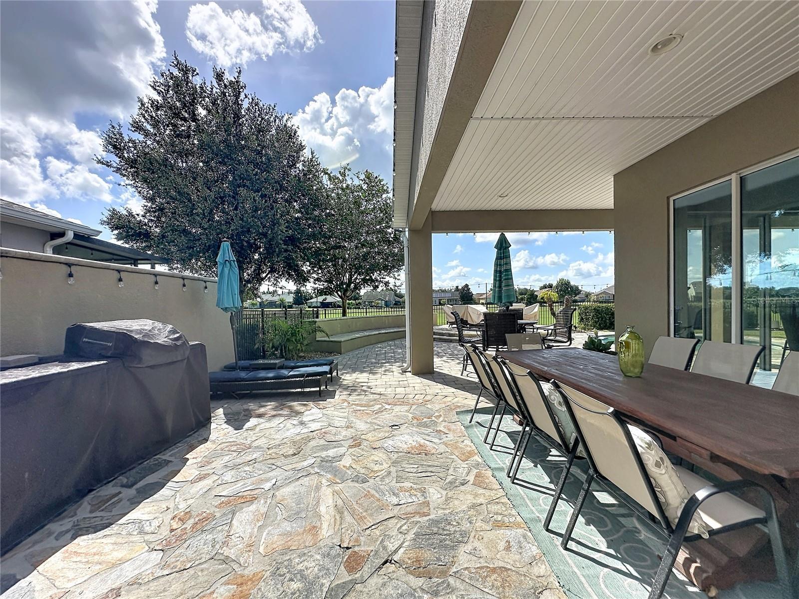 CASCADES OF GROVELAND (TRILOGY) - Residential