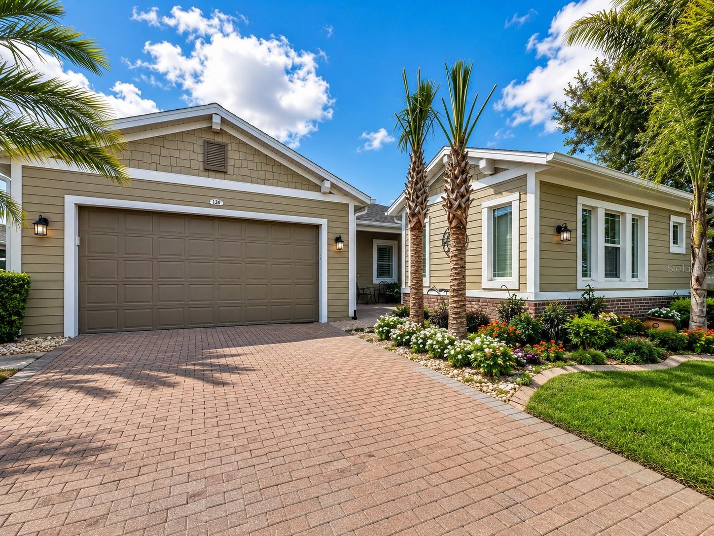 CASCADES OF GROVELAND (TRILOGY) - Residential