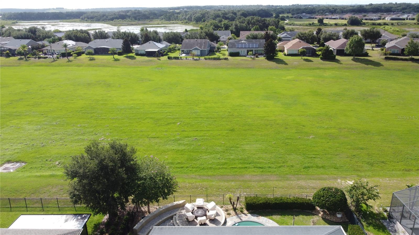 CASCADES OF GROVELAND (TRILOGY) - Residential