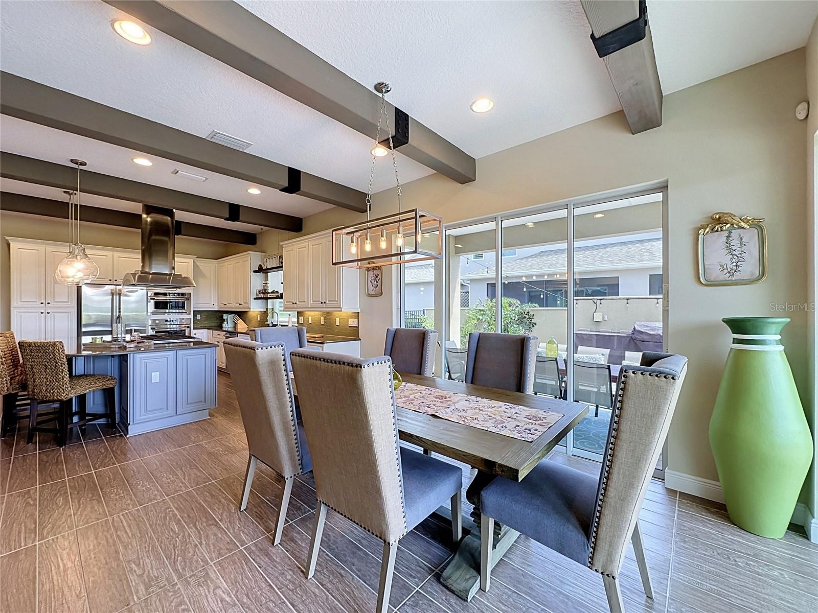 CASCADES OF GROVELAND (TRILOGY) - Residential