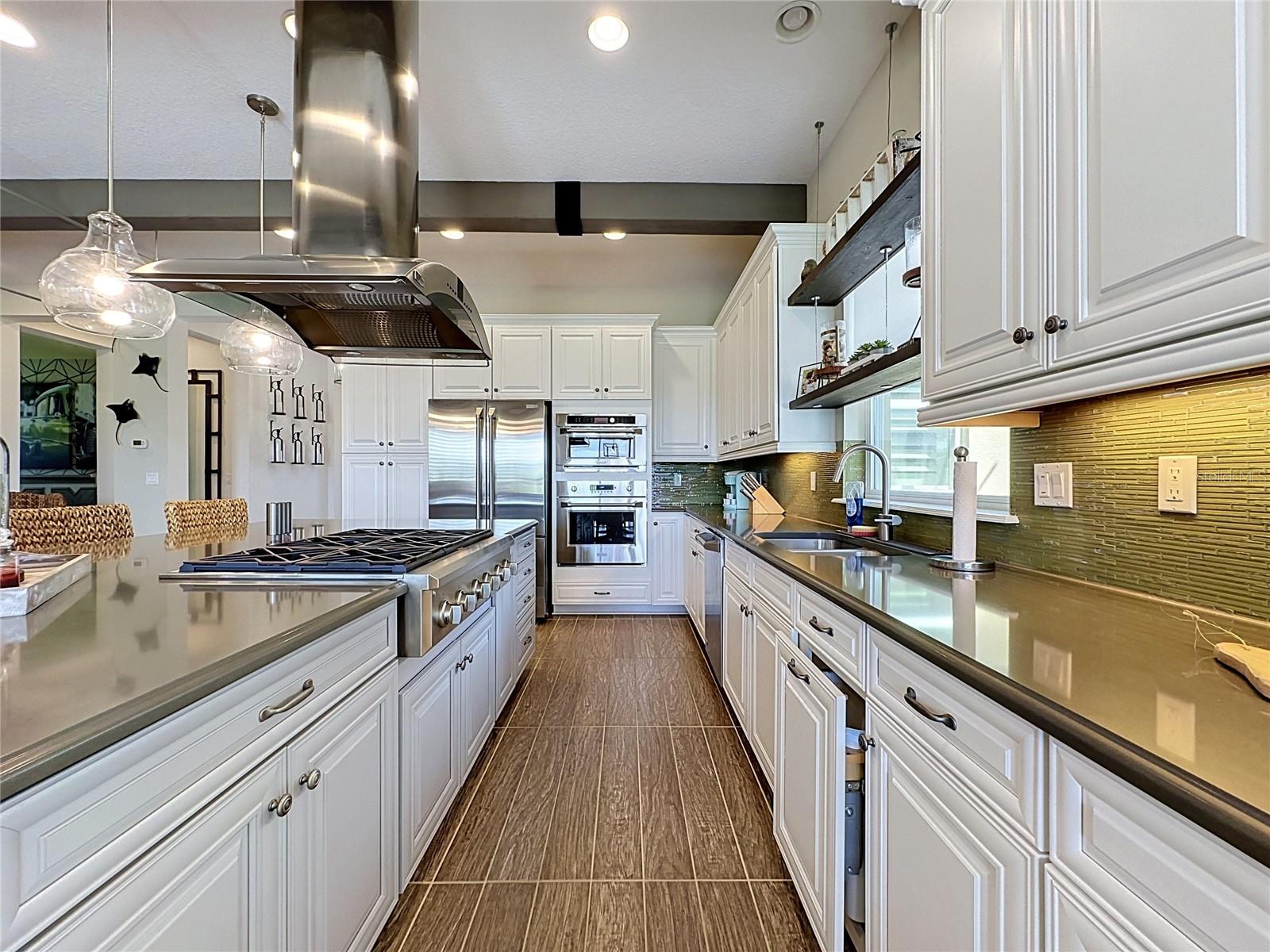 CASCADES OF GROVELAND (TRILOGY) - Residential