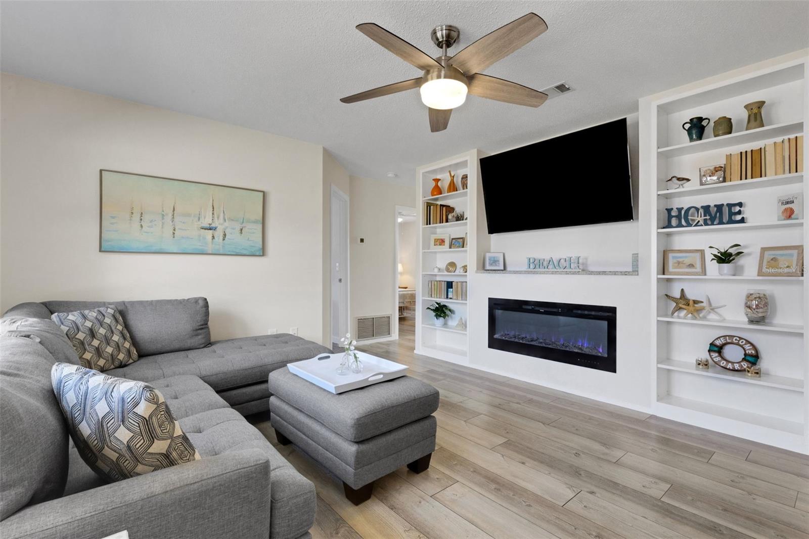 SOUTH VENICE UNIT 55 - Residential