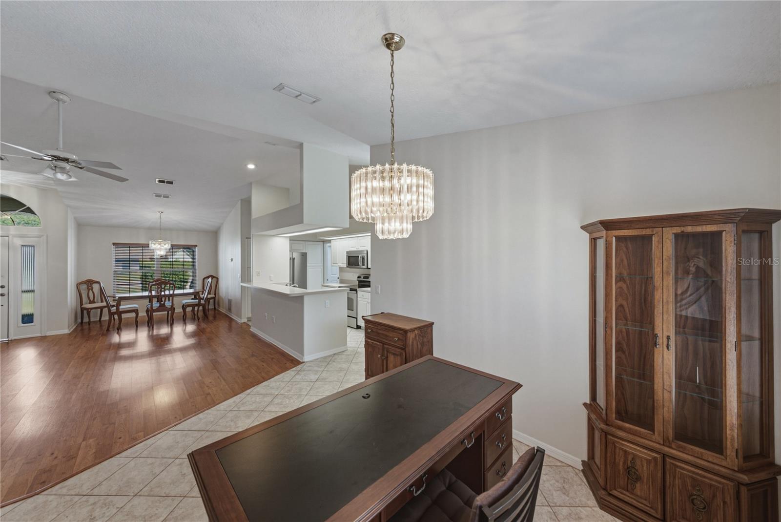 SILVER OAKS PH 01 - Residential