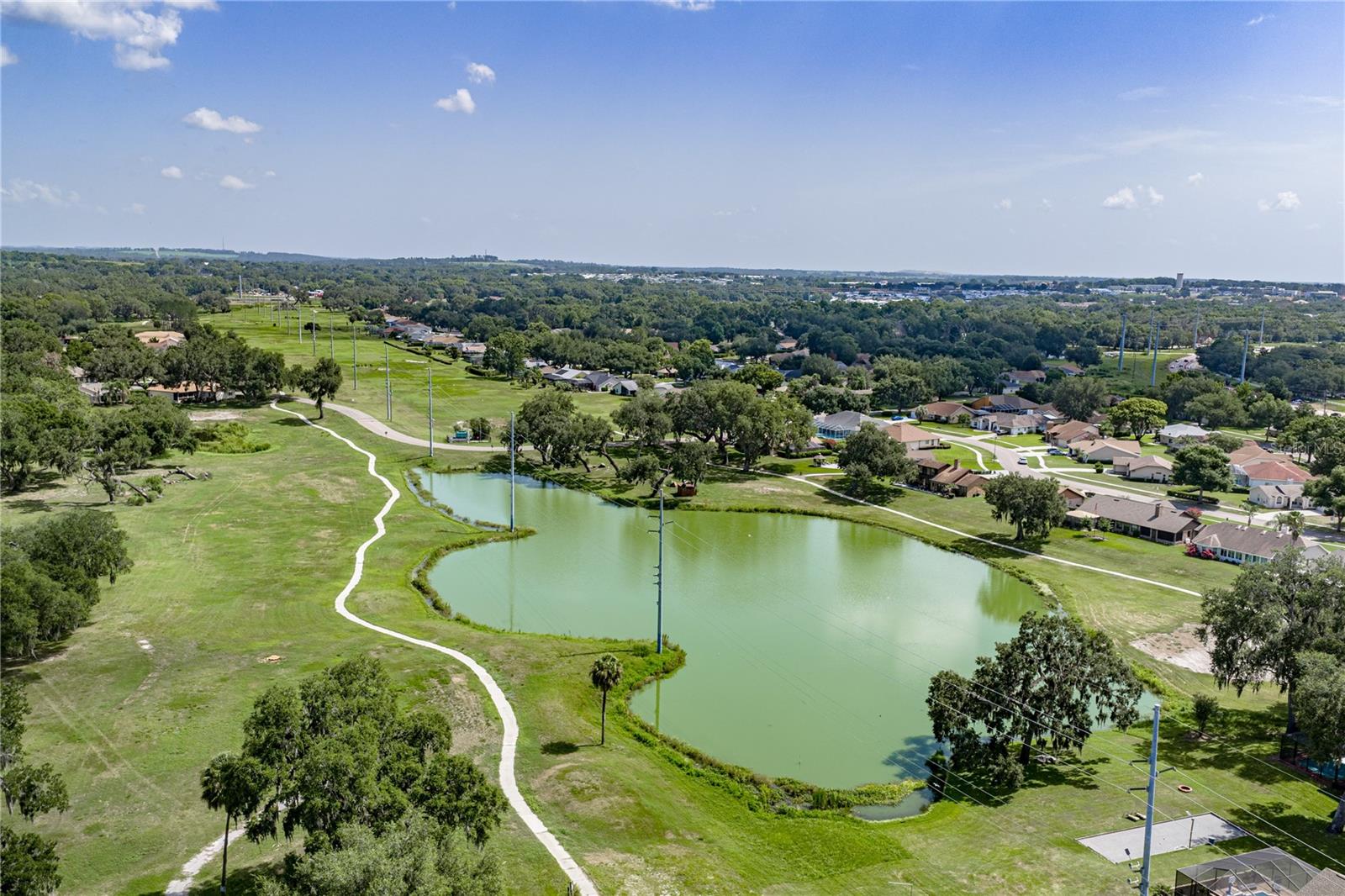 SILVER OAKS PH 01 - Residential