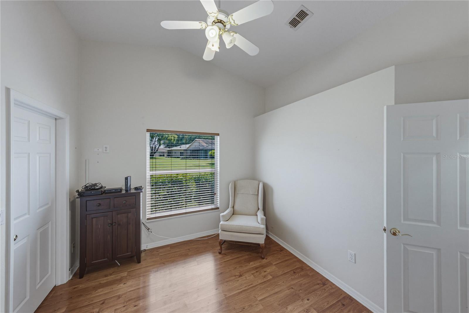 SILVER OAKS PH 01 - Residential