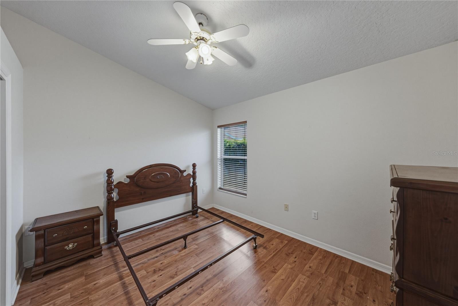 SILVER OAKS PH 01 - Residential