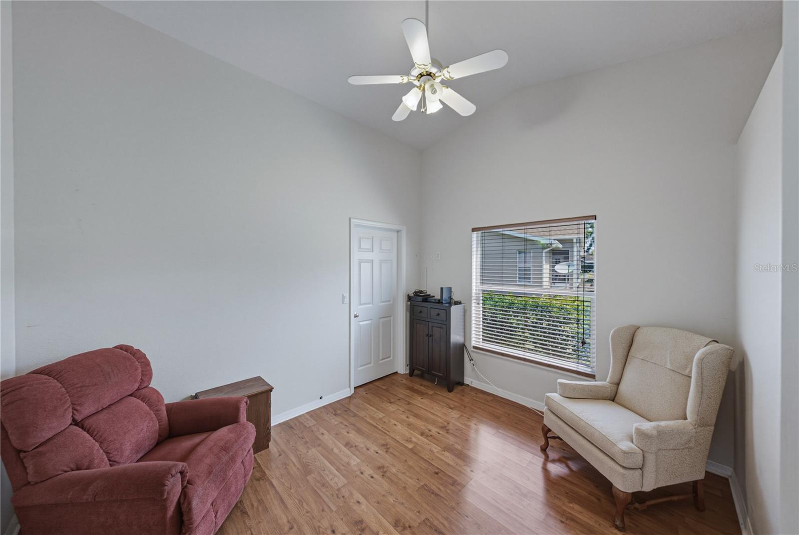 SILVER OAKS PH 01 - Residential