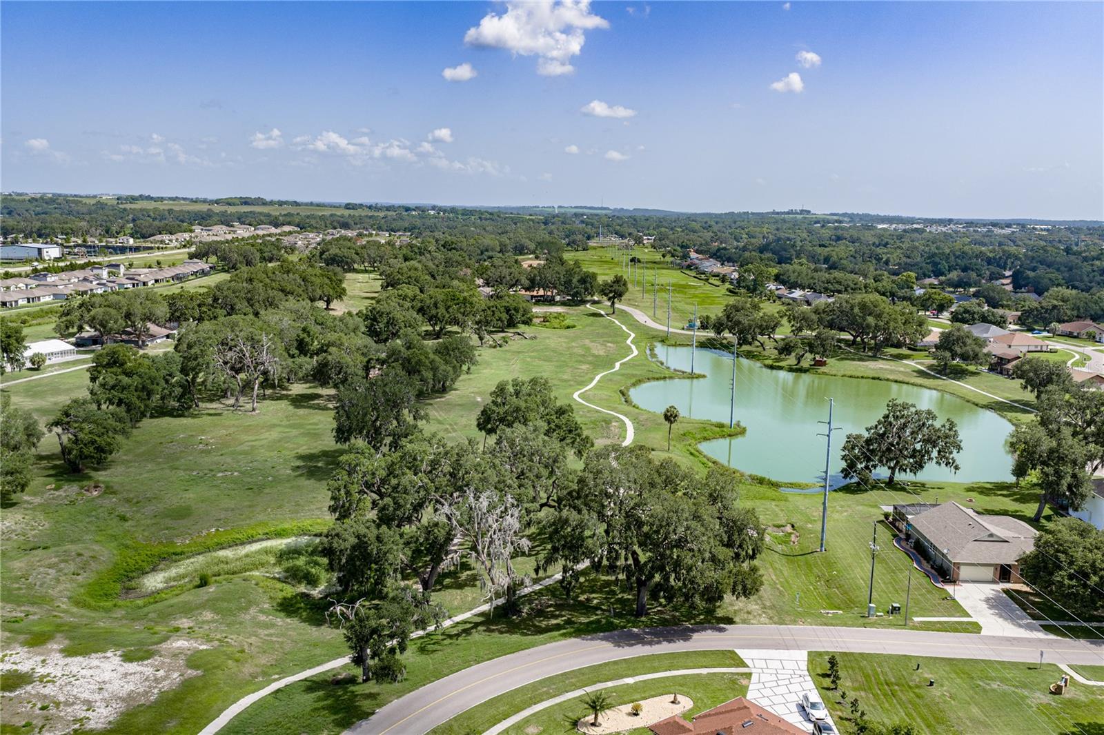 SILVER OAKS PH 01 - Residential