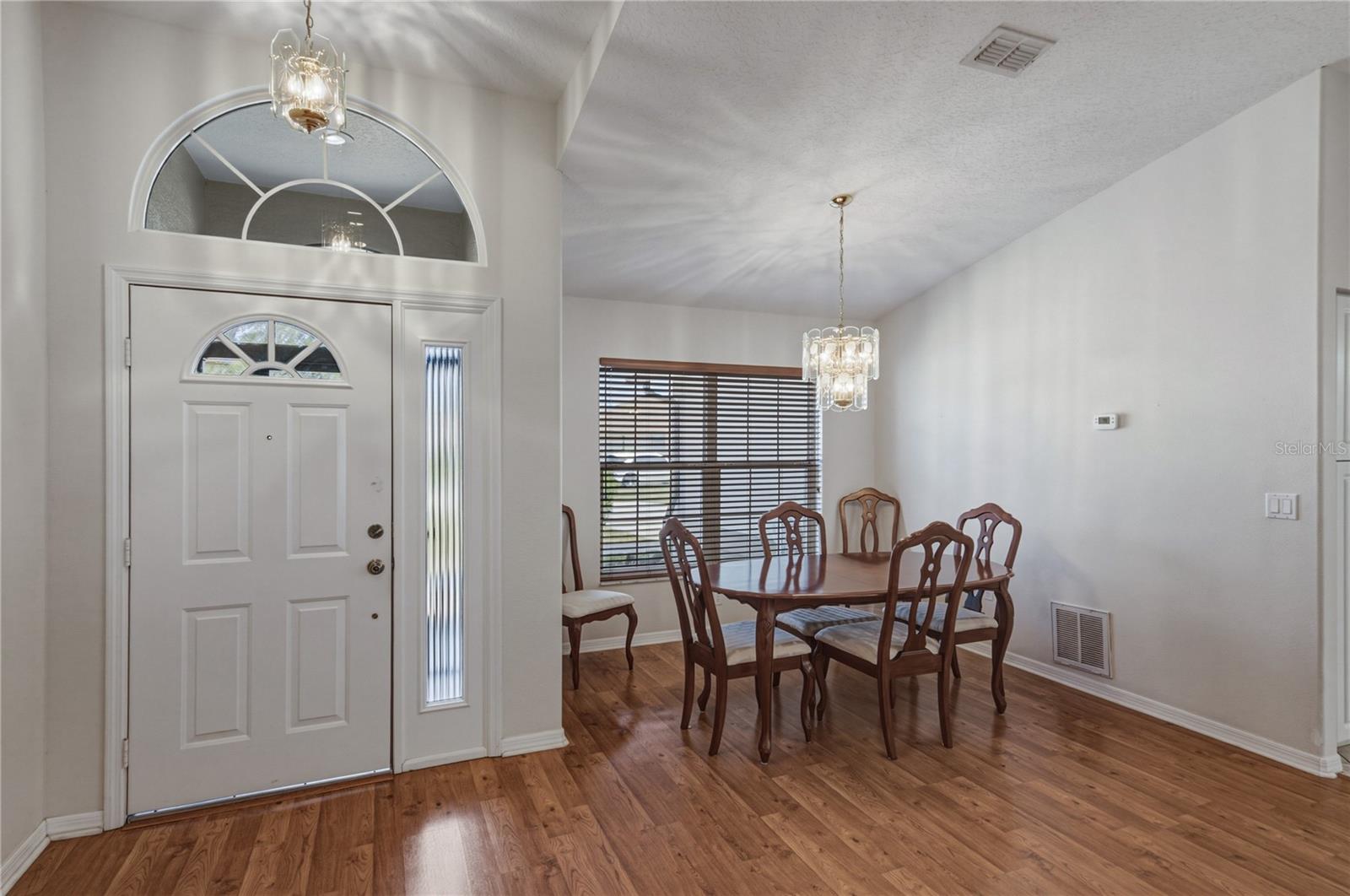 SILVER OAKS PH 01 - Residential