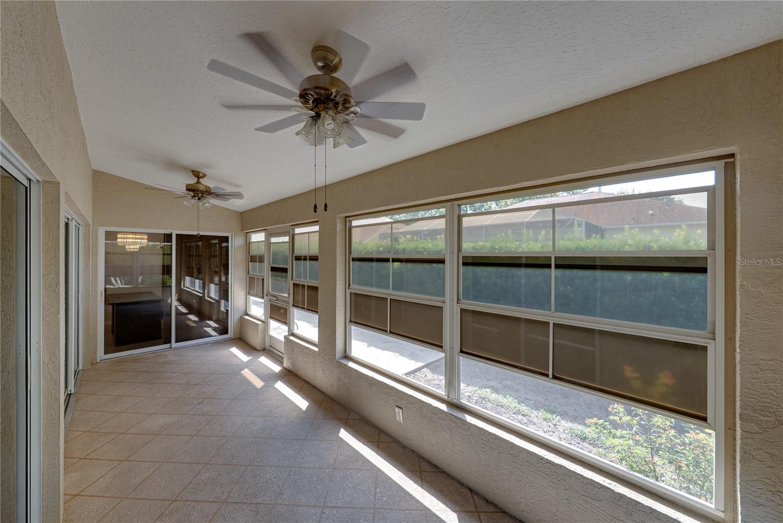 SILVER OAKS PH 01 - Residential