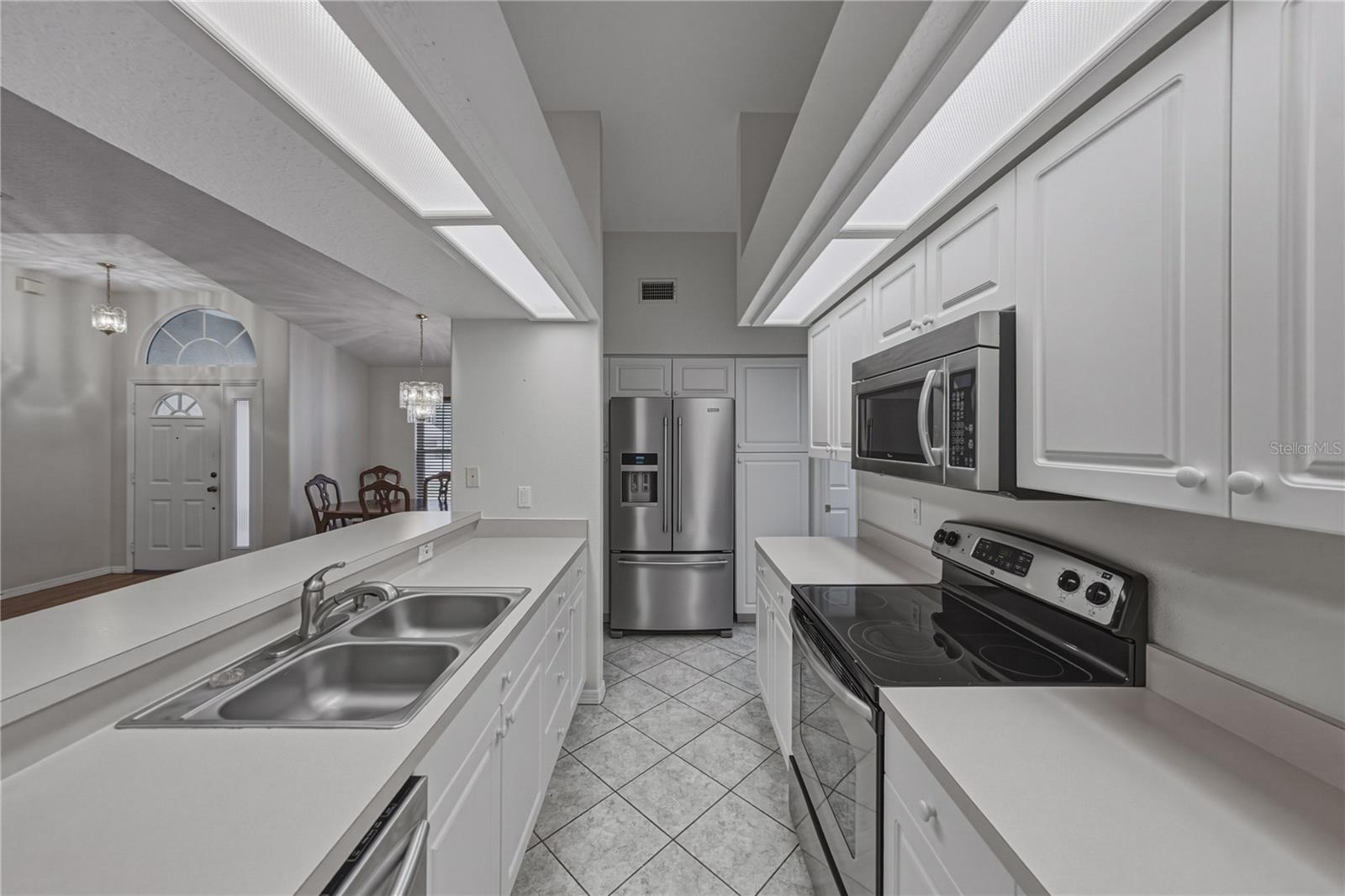 SILVER OAKS PH 01 - Residential