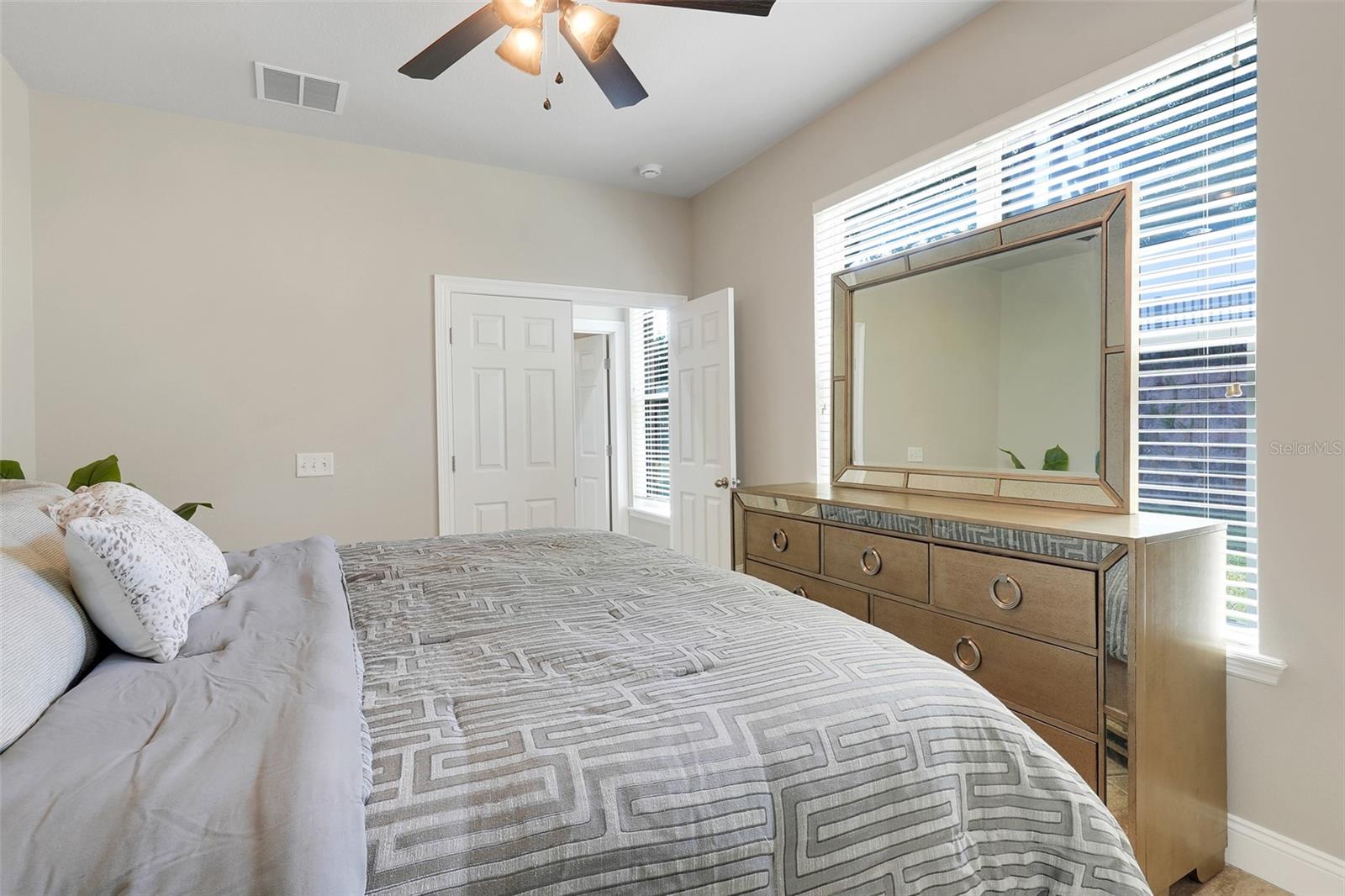 OVERLOOK AT LAKE LOUISA PH 02 - Residential
